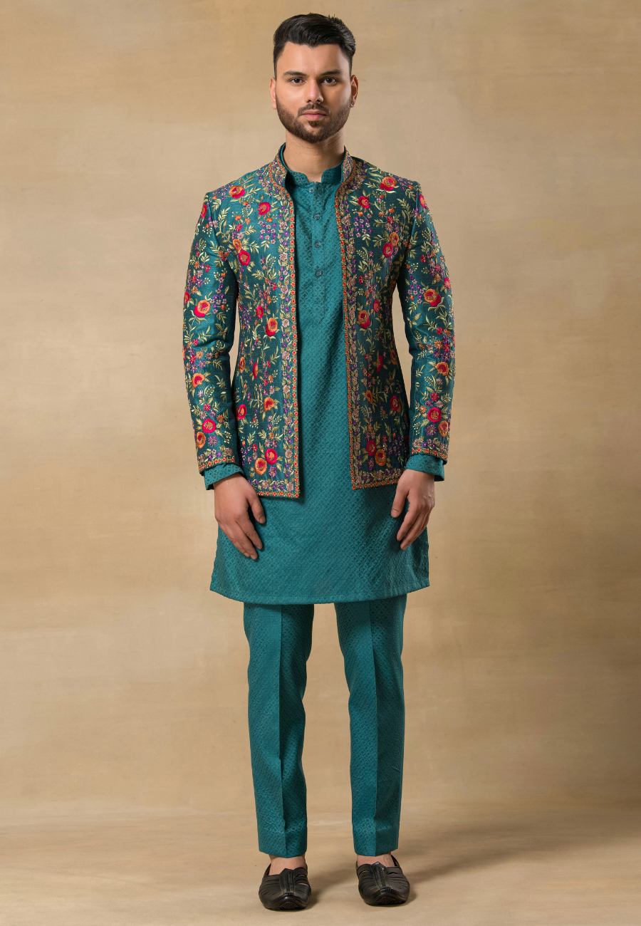 Bundi Set comprises a sleeveless jacket also called Nehru jacket,